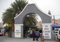 Mercadillo “El Chinchorro” (Alicante). El gusto de los mercadillos de toda la vida